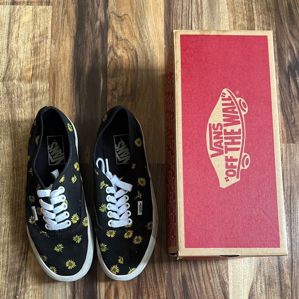 Vans Better Nature Black Floral Sneakers Size M7/W8.5 - Picture 4 of 7